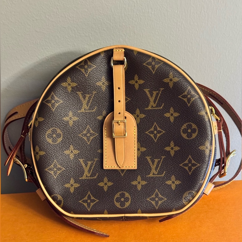 Louis Vuitton Petite Boite Chapeau